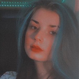 Meet your Posher, Alivia